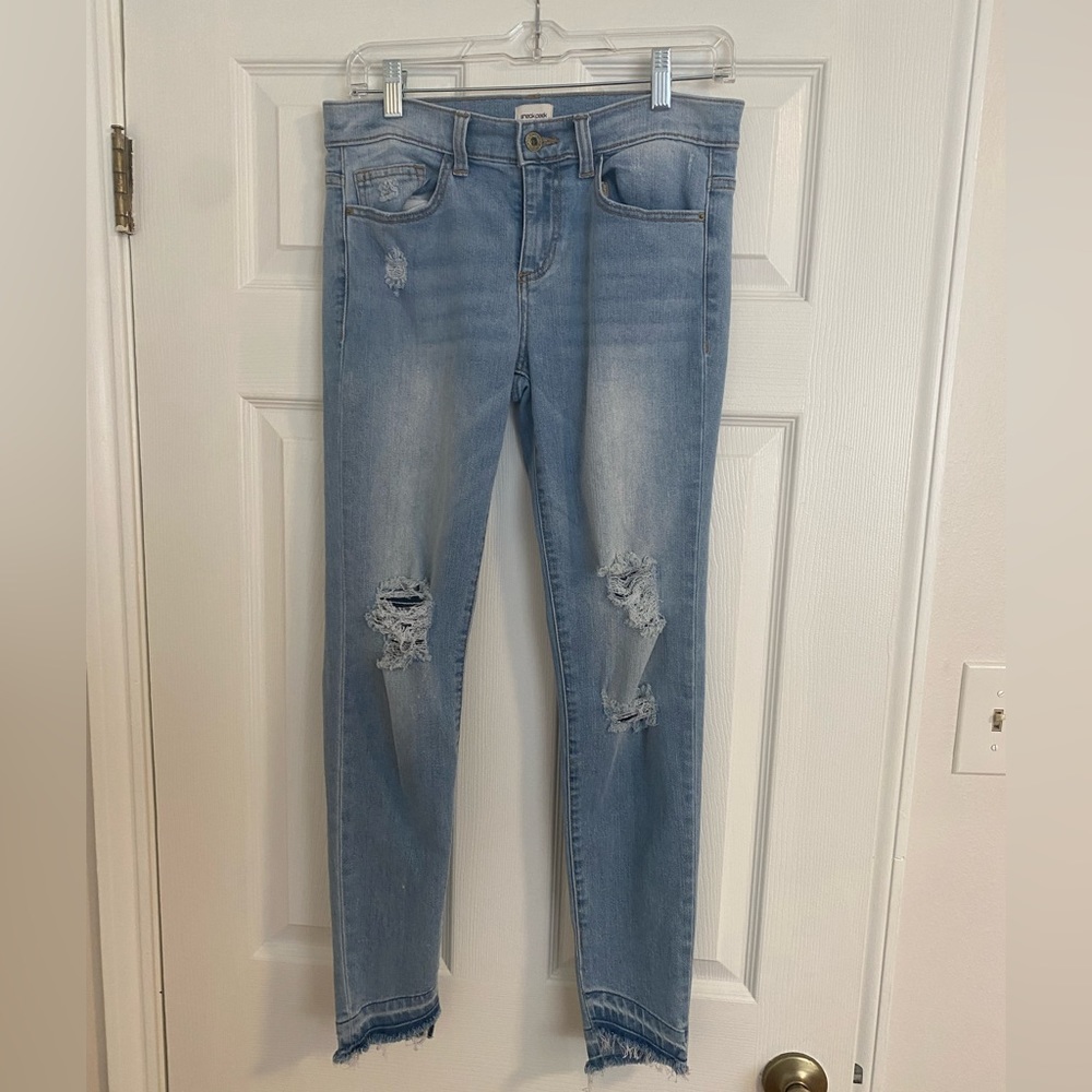 Women’s Faded/Ripped Denim Jeans by Sneak Peek